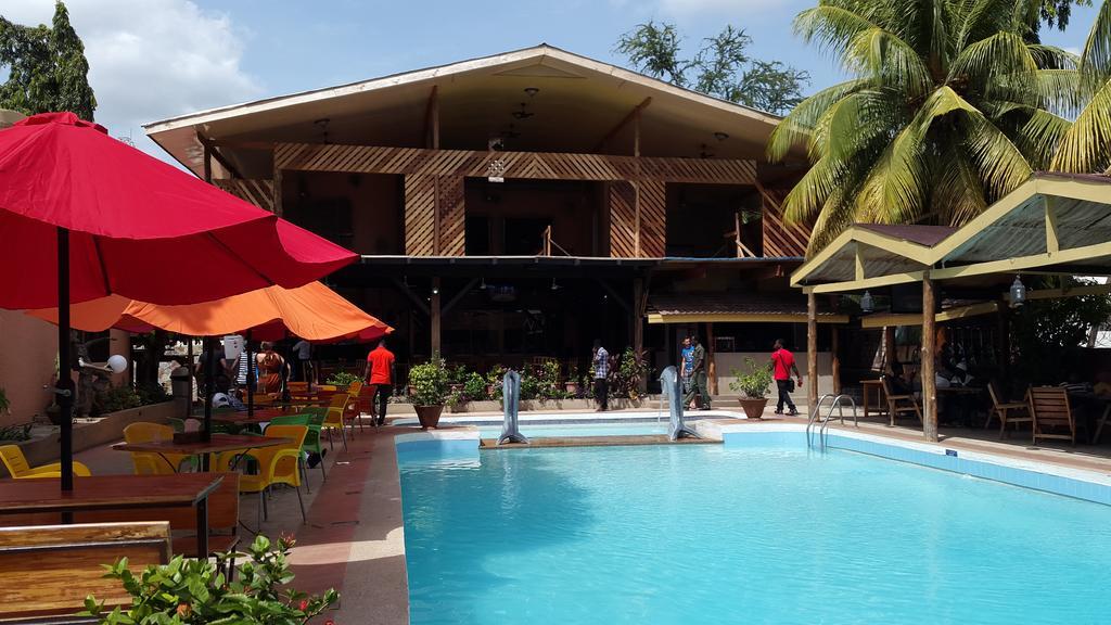 Sir Max Hotel Kumasi Kültér fotó