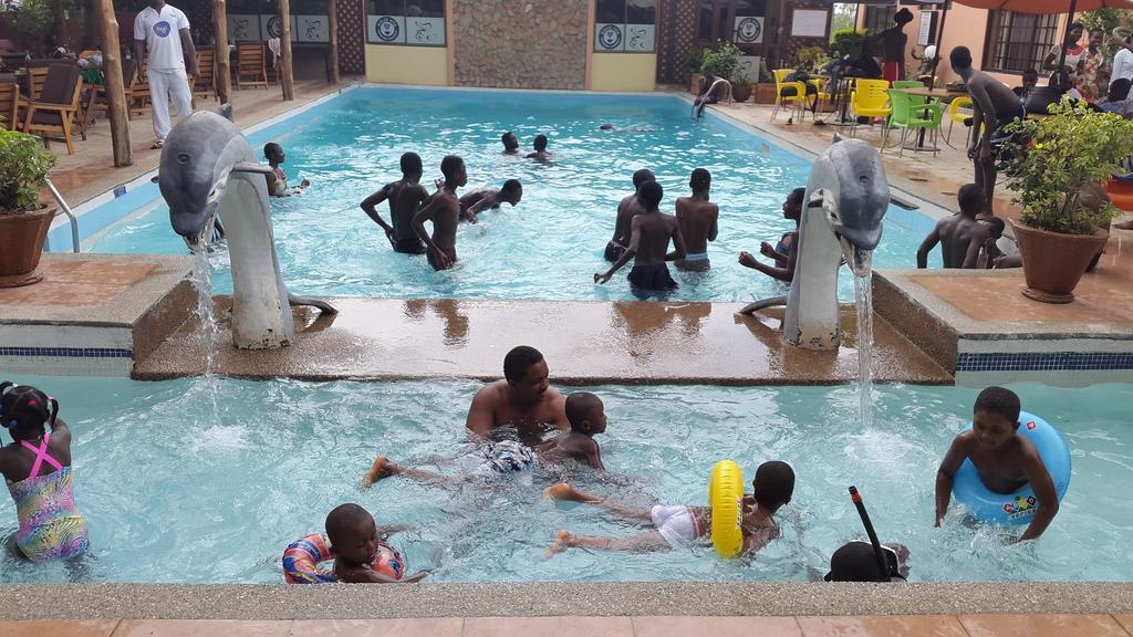 Sir Max Hotel Kumasi Kültér fotó