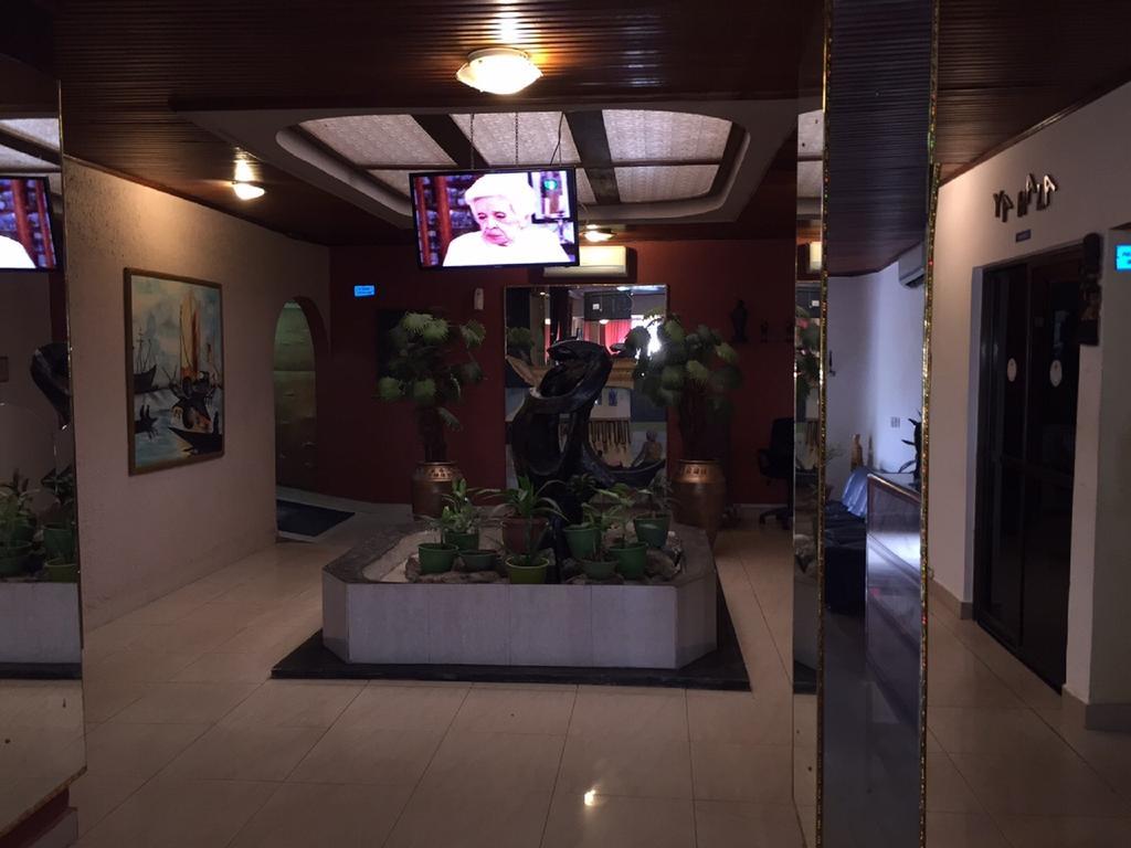 Sir Max Hotel Kumasi Kültér fotó